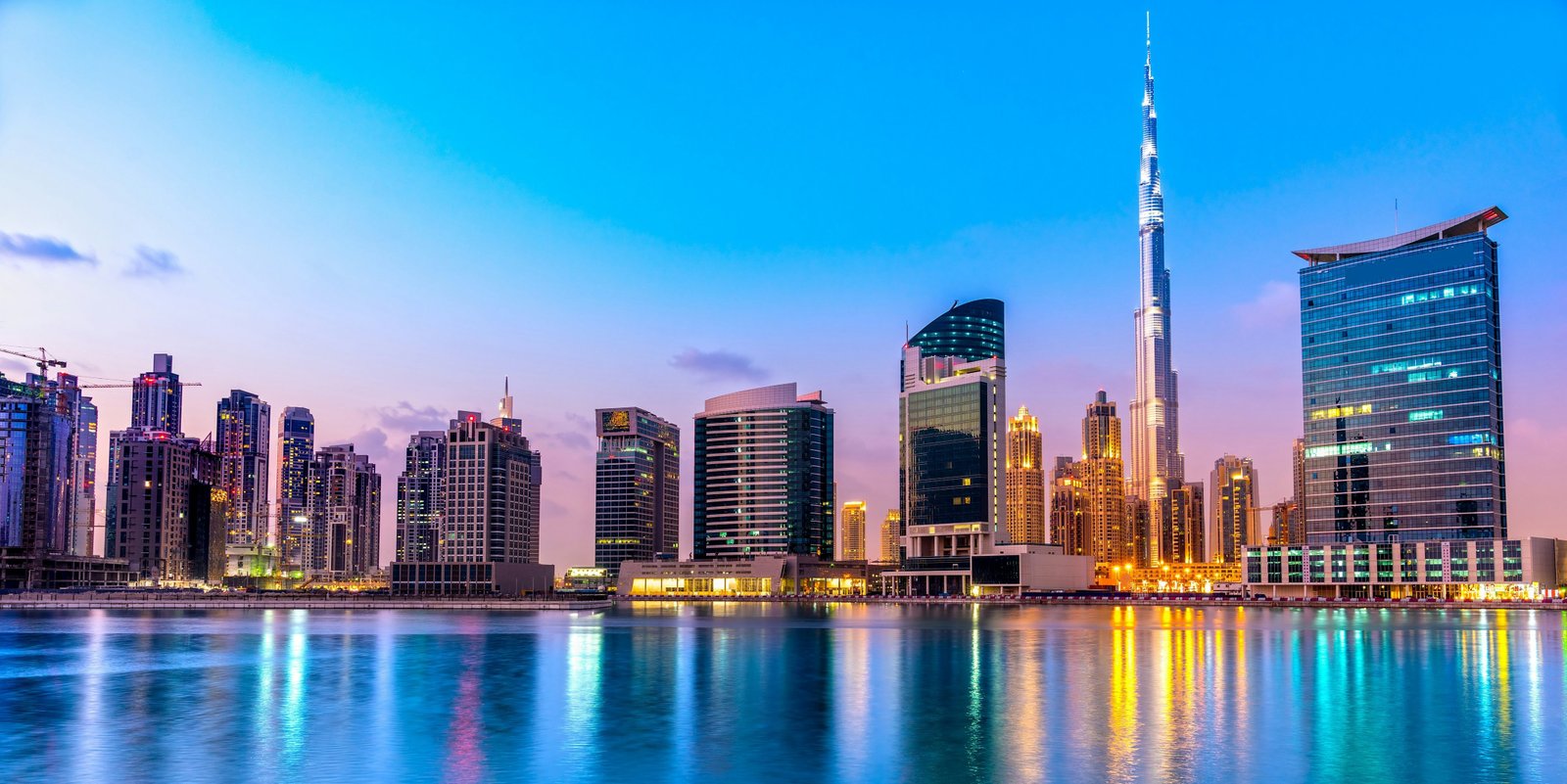 Dubai,Abu Dhabi & Ferrari World