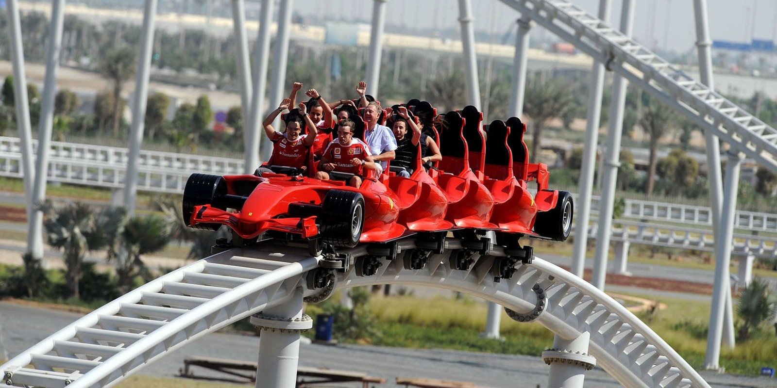 Dubai,Abu Dhabi & Ferrari World